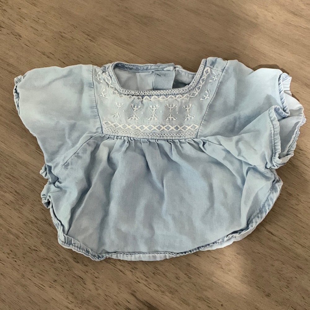 (5/$10) Cute shirt 6-9M
